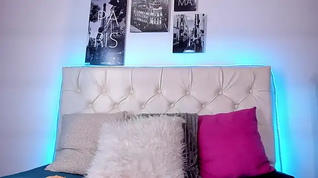 Amaia Daniells online show from December 27, 7:18 am