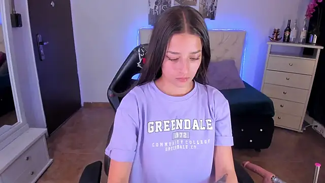 Amaia Daniells online show from January 15, 6:01 am