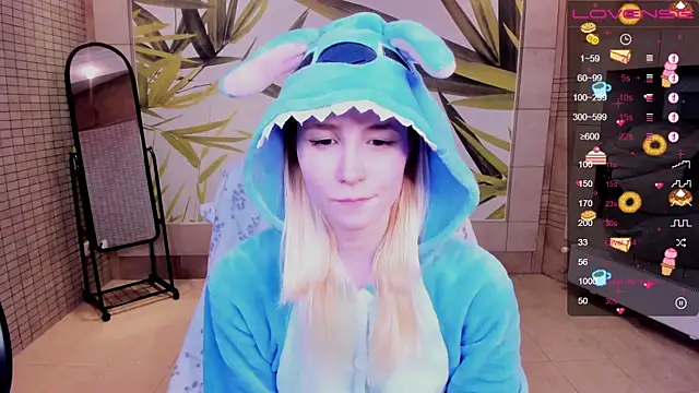 Snapshot of fleximona chatting on January 11, 10:37 pm fleximona online show from January 11, 10:37 pm