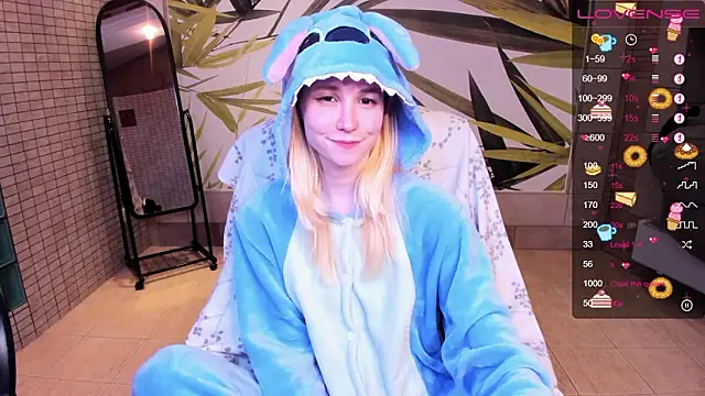 Snapshot of fleximona chatting on February 1, 9:57 pm fleximona online show from February 1, 9:57 pm