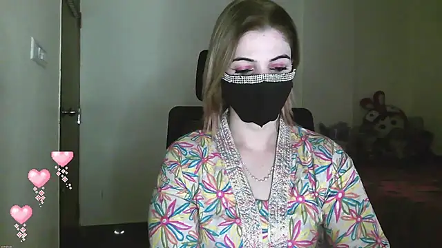 Cute Sonii online show from December 18, 11:16 am