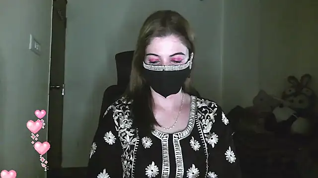 Snapshot of Cute_Sonii chatting on April 19, 12:37 pm Cute Sonii online show from April 19, 12:37 pm