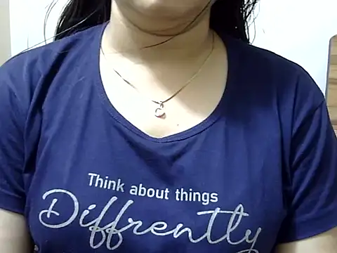 Snapshot of mahira_999 chatting on March 26, 3:56 am mahira 999 online show from March 26, 3:56 am