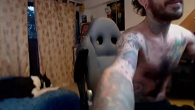 Snapshot of harry_reems1 chatting on December 12, 10:52 pm harry reems1 online show from December 12, 10:52 pm