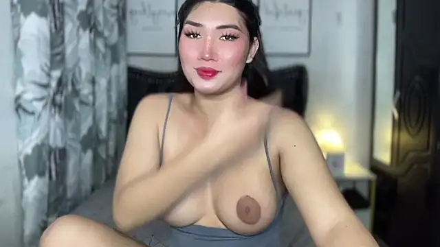 Miss Deliciousness online show from May 11, 5:21 pm