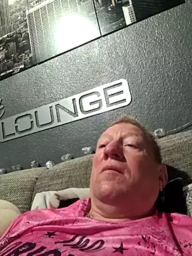 tomtom111111 online show from October 11, 9:57 pm