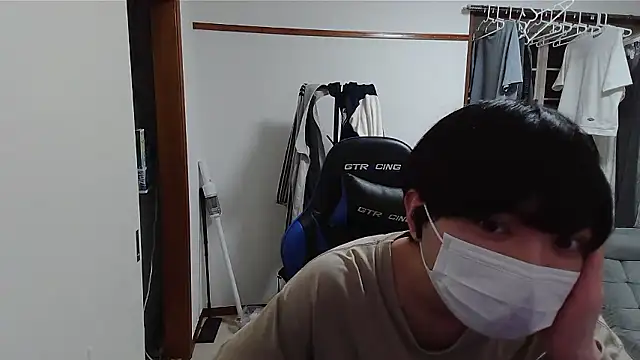 pychan online show from April 5, 12:57 pm