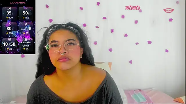 moana taylor online show from October 11, 11:42 am