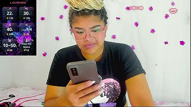 moana taylor online show from January 15, 11:48 am