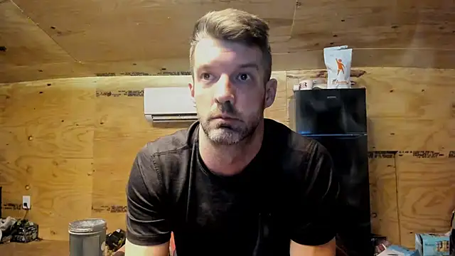 Snapshot of Kenny_Kyle chatting on October 31, 3:07 am Kenny Kyle online show from October 31, 3:07 am