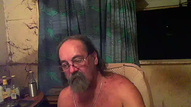 herbie010666 online show from February 12, 4:54 am