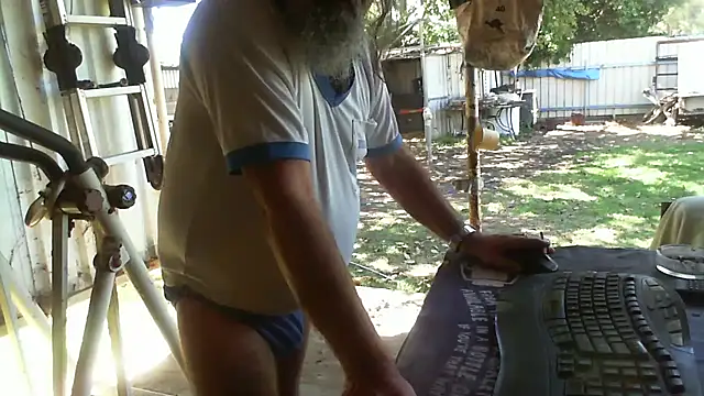 herbie010666 online show from September 21, 3:30 am