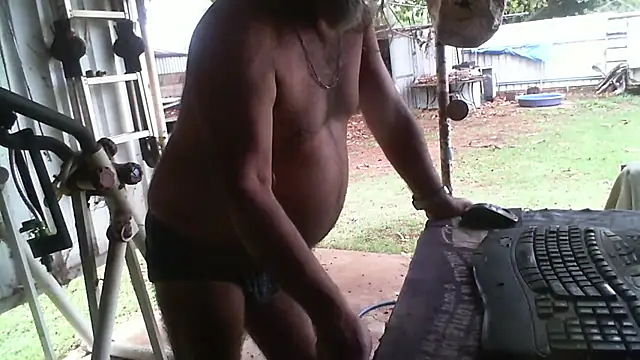 herbie010666 online show from November 16, 4:40 am