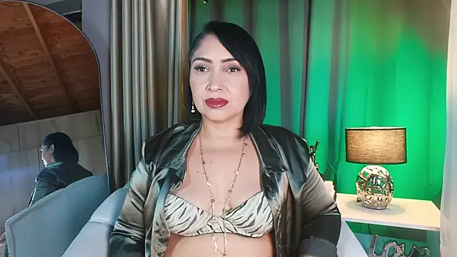 Snapshot of Madissononee chatting on October 14, 2:12 am Madissononee online show from October 14, 2:12 am