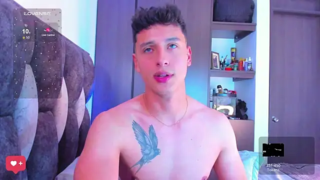 I Gabriel online show from October 12, 2:32 am