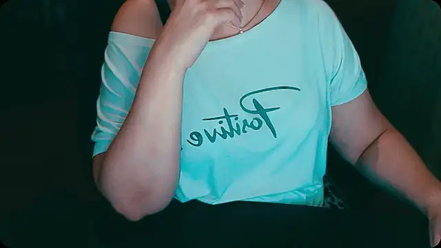 Snapshot of AlisaHot55 chatting on October 7, 10:56 am AlisaHot55 online show from October 7, 10:56 am