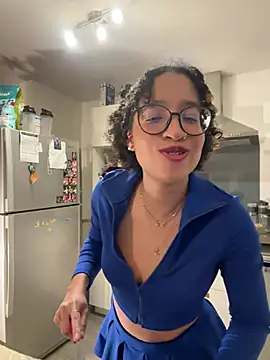 Lauyako online show from February 25, 1:52 am