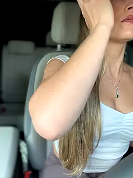 lunagirl13 online show from September 22, 5:15 pm