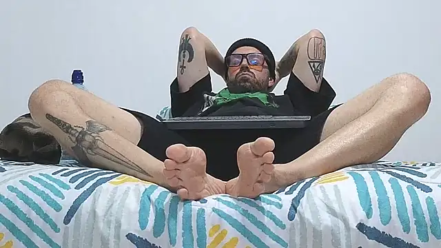 MattxFeet online show from March 28, 11:48 pm