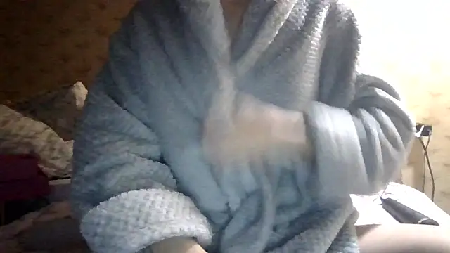 Snapshot of fabiolagg chatting on December 4, 8:34 am fabiolagg online show from December 4, 8:34 am