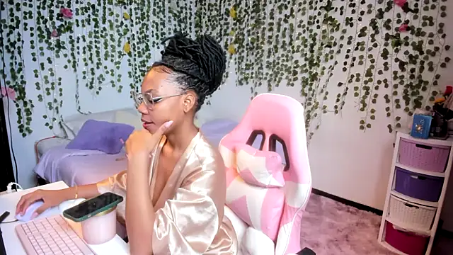 violeta milleer online show from November 11, 4:51 pm