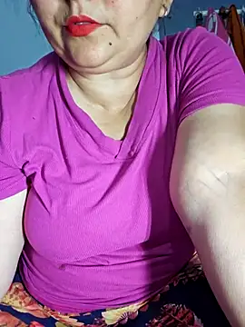 Snapshot of Preet_Kaur_69 chatting on May 9, 6:24 pm Preet Kaur 69 online show from May 9, 6:24 pm