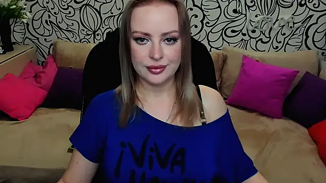 Hotdreamhere online show from May 11, 10:21 am