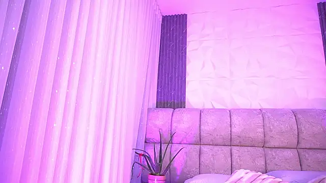 katy rioss online show from March 11, 12:00 pm