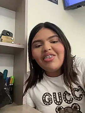 Lia sexx online show from May 13, 7:11 pm