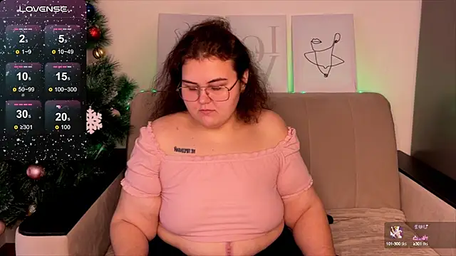 Snapshot of Curvy_Jane chatting on December 20, 5:57 am Curvy Jane online show from December 20, 5:57 am