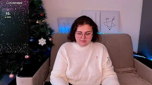 Snapshot of Curvy_Jane chatting on December 25, 6:41 am Curvy Jane online show from December 25, 6:41 am
