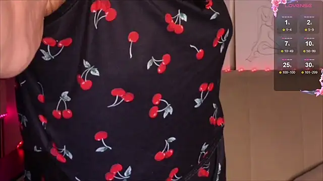 Snapshot of Curvy_Jane chatting on September 21, 9:00 am Curvy Jane online show from September 21, 9:00 am