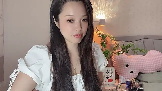 kk lele online show from May 11, 2:45 pm