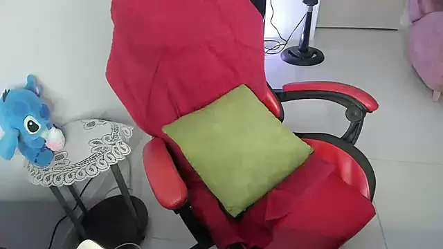 valery adams1 online show from February 13, 6:20 am