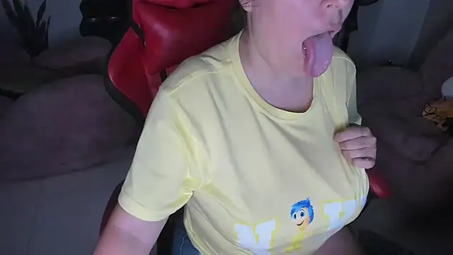 valery adams1 online show from March 5, 4:24 am