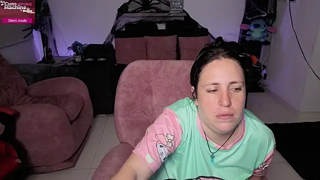 valery adams1 online show from October 17, 4:15 am