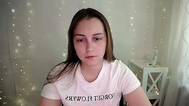 SweetPrincess  online show from May 8, 5:35 am