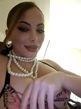 Snapshot of TamaraSavage chatting on January 29, 9:23 am TamaraSavage online show from January 29, 9:23 am