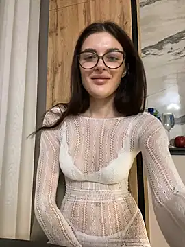Snapshot of little_belucci chatting on December 25, 4:54 pm little belucci online show from December 25, 4:54 pm