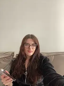 Snapshot of little_belucci chatting on January 18, 12:47 pm little belucci online show from January 18, 12:47 pm