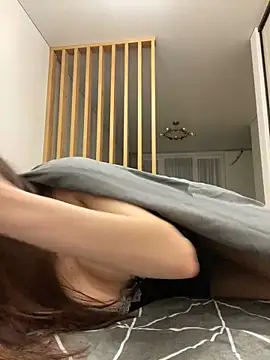 Snapshot of little_belucci chatting on January 21, 6:34 pm little belucci online show from January 21, 6:34 pm