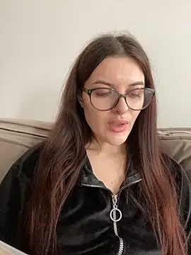 Snapshot of little_belucci chatting on January 29, 9:01 am little belucci online show from January 29, 9:01 am