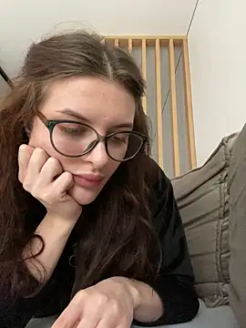 Snapshot of little_belucci chatting on February 1, 11:54 am little belucci online show from February 1, 11:54 am