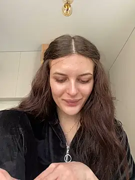Snapshot of little_belucci chatting on February 21, 12:50 pm little belucci online show from February 21, 12:50 pm