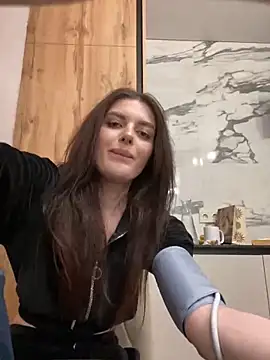 Snapshot of little_belucci chatting on March 5, 8:10 pm little belucci online show from March 5, 8:10 pm