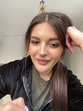 Snapshot of little_belucci chatting on March 8, 2:30 pm little belucci online show from March 8, 2:30 pm