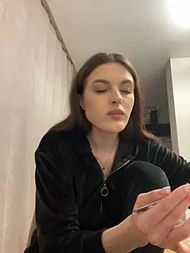 Snapshot of little_belucci chatting on March 10, 4:57 pm little belucci online show from March 10, 4:57 pm