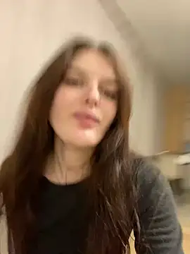 Snapshot of little_belucci chatting on March 17, 7:04 pm little belucci online show from March 17, 7:04 pm