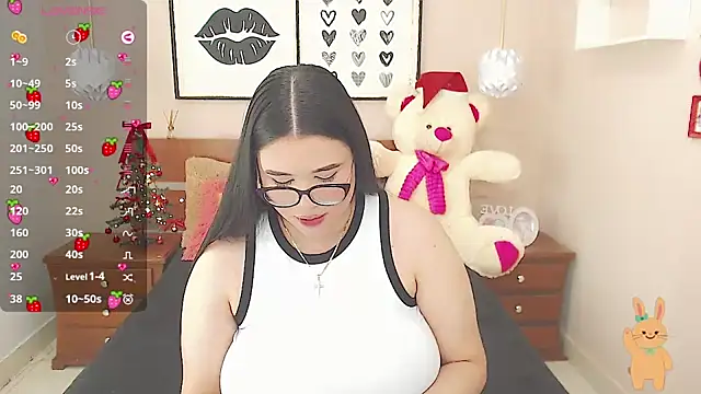 Snapshot of miss_linda_ chatting on December 24, 4:51 pm miss linda online show from December 24, 4:51 pm