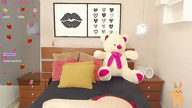 Snapshot of miss_linda_ chatting on January 7, 1:57 pm miss linda online show from January 7, 1:57 pm